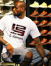 罗马诺：恩德里克优先考虑加盟里昂，里昂正与皇马谈租借（罗马诺：恩德里克倾向加盟里昂，里昂正与皇马洽谈租借）