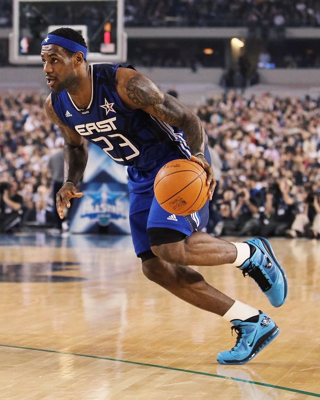 官方：刘殿座当选2025赛季中超最佳守门员，本赛季中超实现10次零封（官方确认：刘殿座荣膺2025赛季中超最佳门将，本季贡献10场零封）