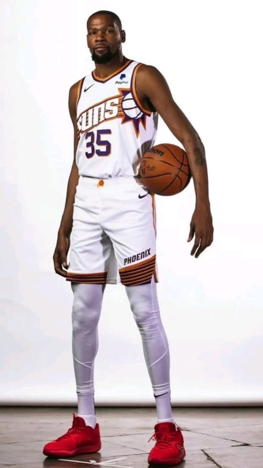 邮报：红军vs毕包前安菲尔德主看台发生误报，球迷被暂时疏散（邮报：利物浦vs毕尔巴鄂赛前安菲尔德主看台误报，球迷短暂撤离）