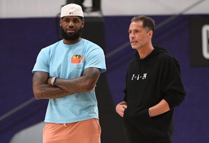 因伤缺席今年剩余比赛阵容：德布劳内、卡瓦哈尔、加维等在列（今年余下赛程伤停名单：德布劳内、卡瓦哈尔、加维等在列）